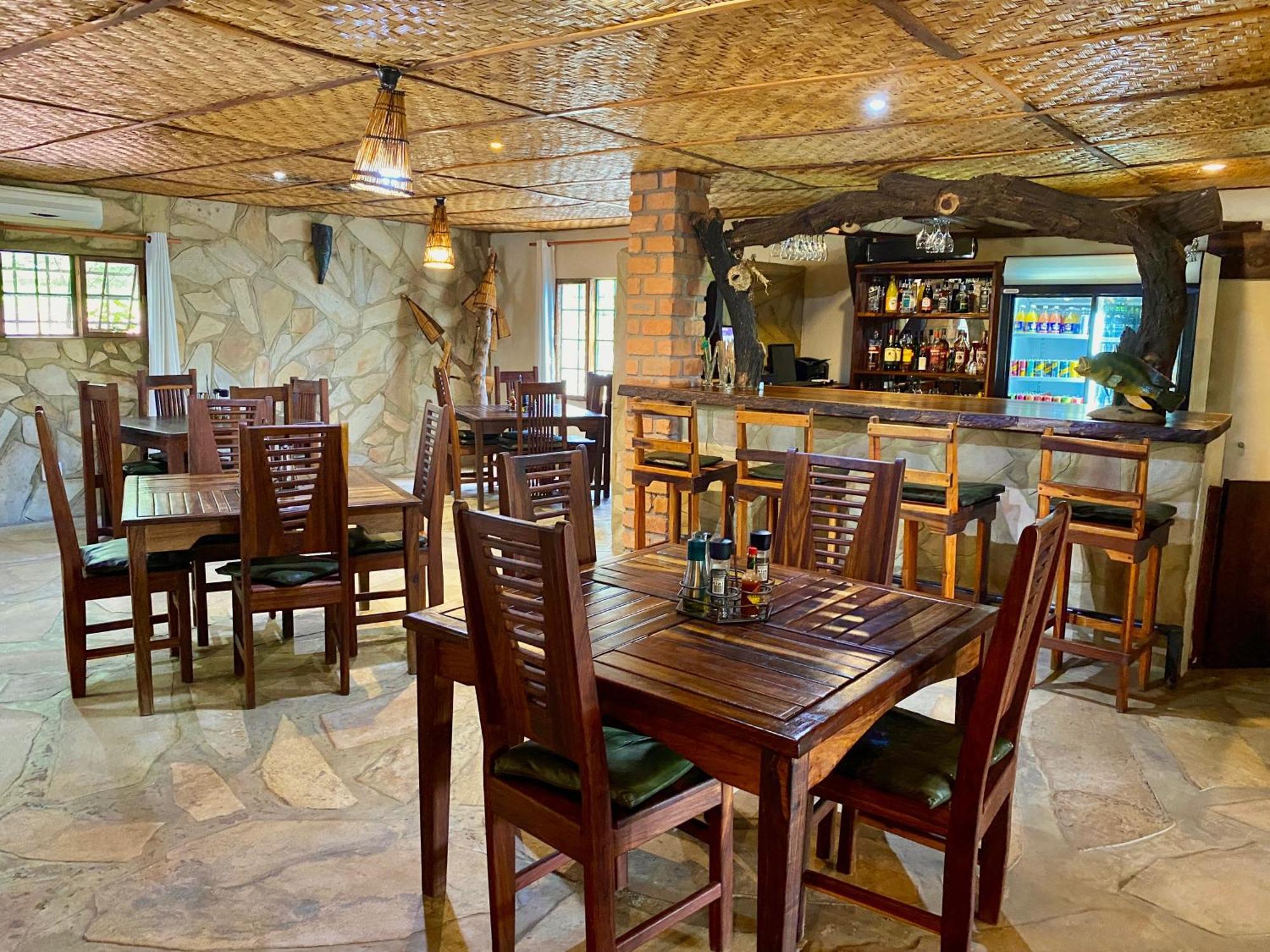 Tambuti Lodge Рунду Екстериор снимка