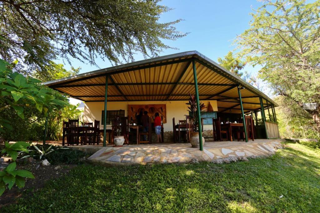 Tambuti Lodge Рунду Екстериор снимка