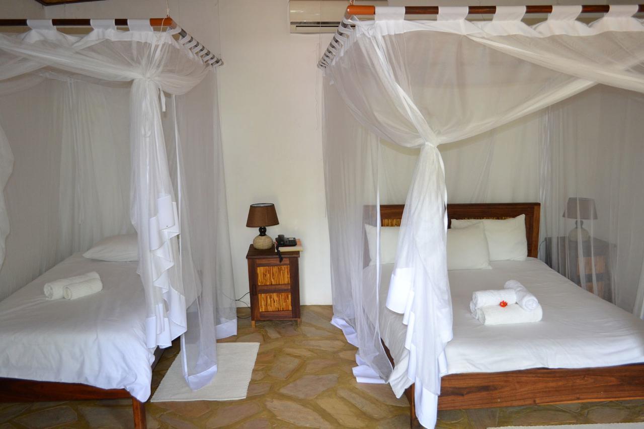 Tambuti Lodge Рунду Екстериор снимка