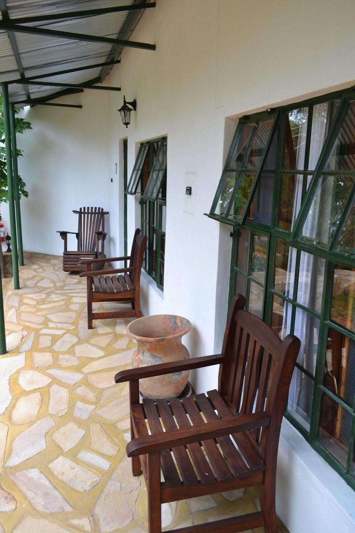 Tambuti Lodge Рунду Екстериор снимка
